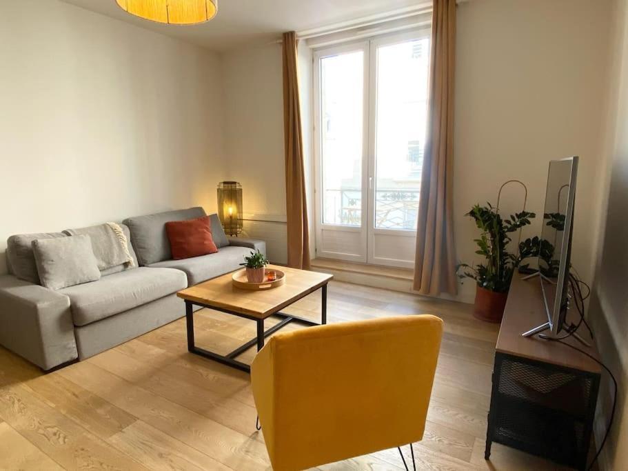 Bel Appartement Avec Balcon En Centre Ville Анже Экстерьер фото